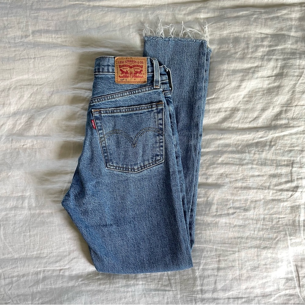 LIKE NEW Levi’s 501, Size 25/Length 30